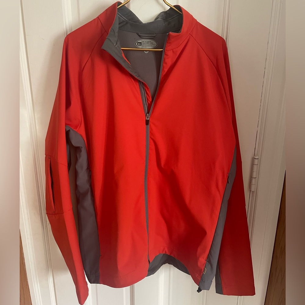 REI Co-op Men's Softshell Jacket Red Gray Full Zip Vented XL Technical